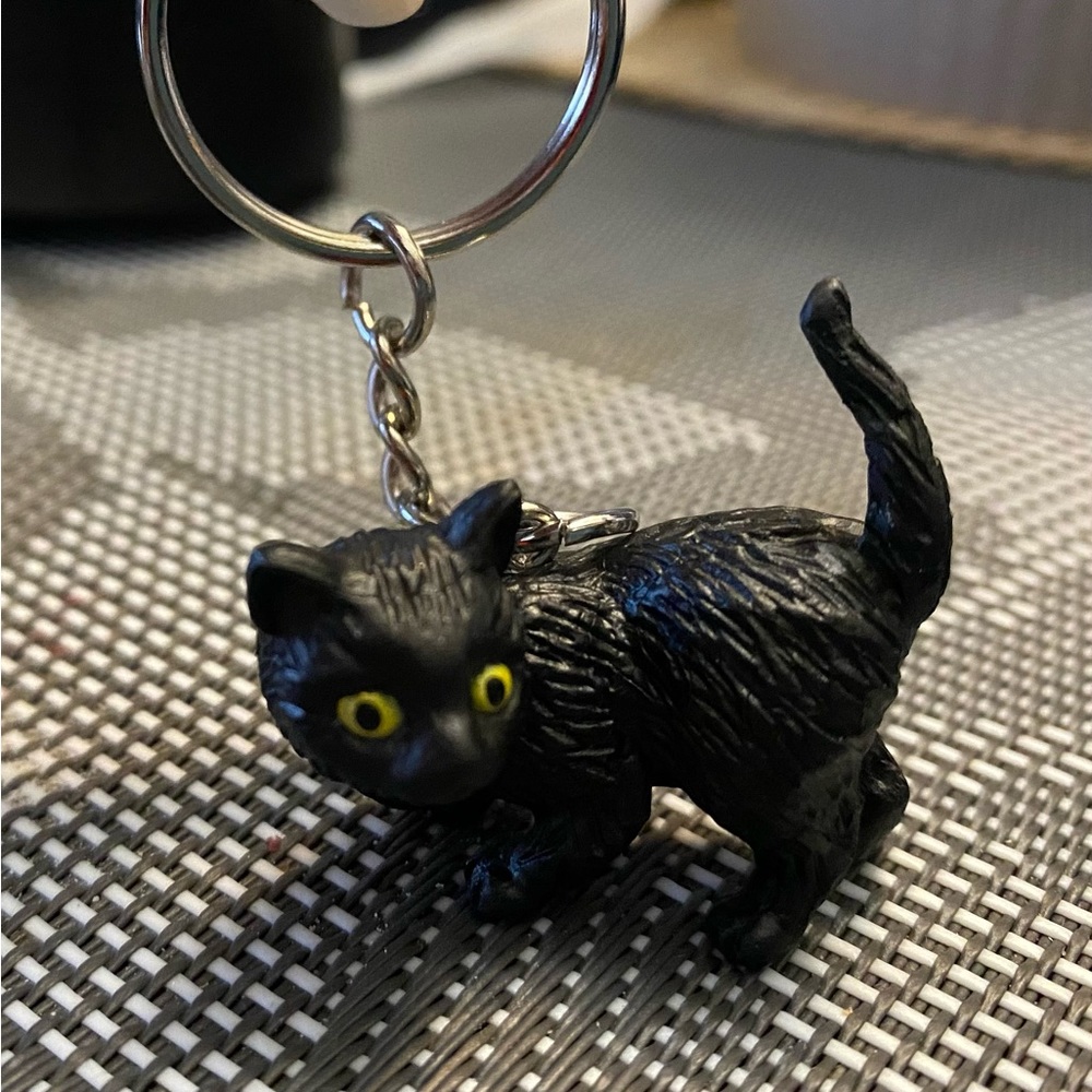 New tiny black cat keychain